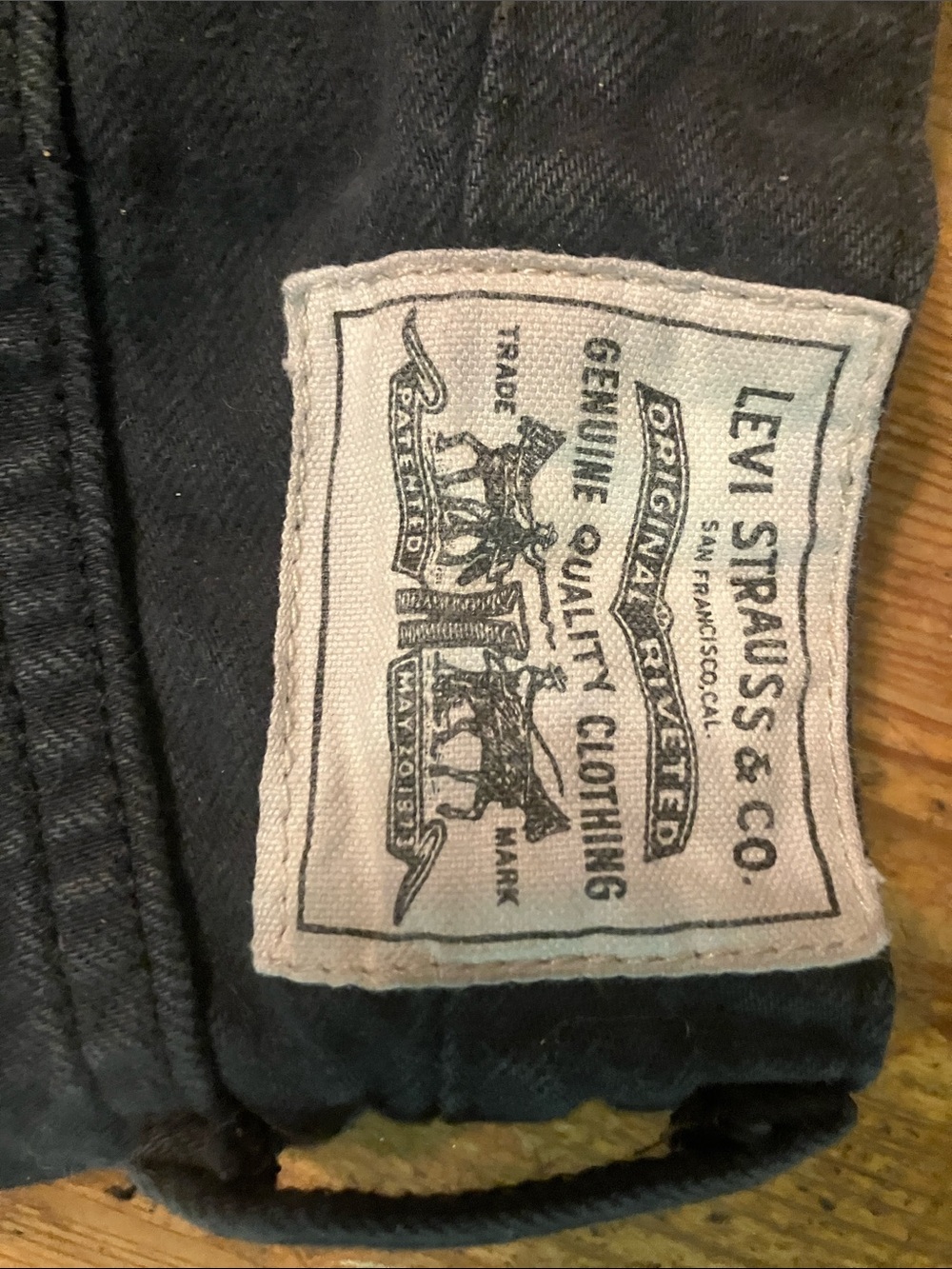 Levi's Ribcage Short Size 26 - Picture 2 of 2